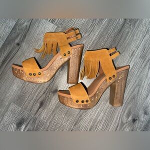 Groove Platform Heels with Ankle‎ Wrap Tassels Women’s Size 7